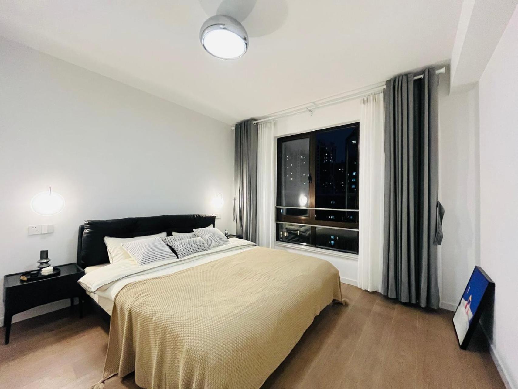 Eastern Hub - Bund Branch New West Door 2 Bedrooms Big House Apartment Shanghai