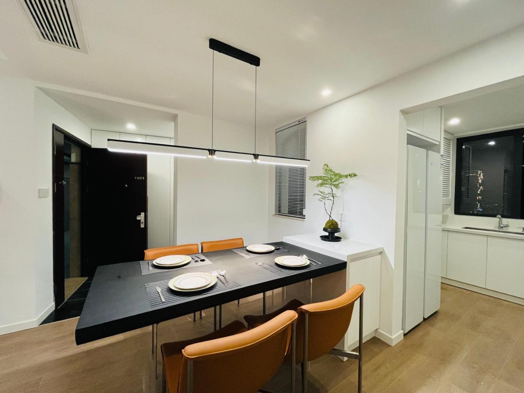 Eastern Hub - Bund Branch New West Door 2 Bedrooms Big House Apartment Shanghai
